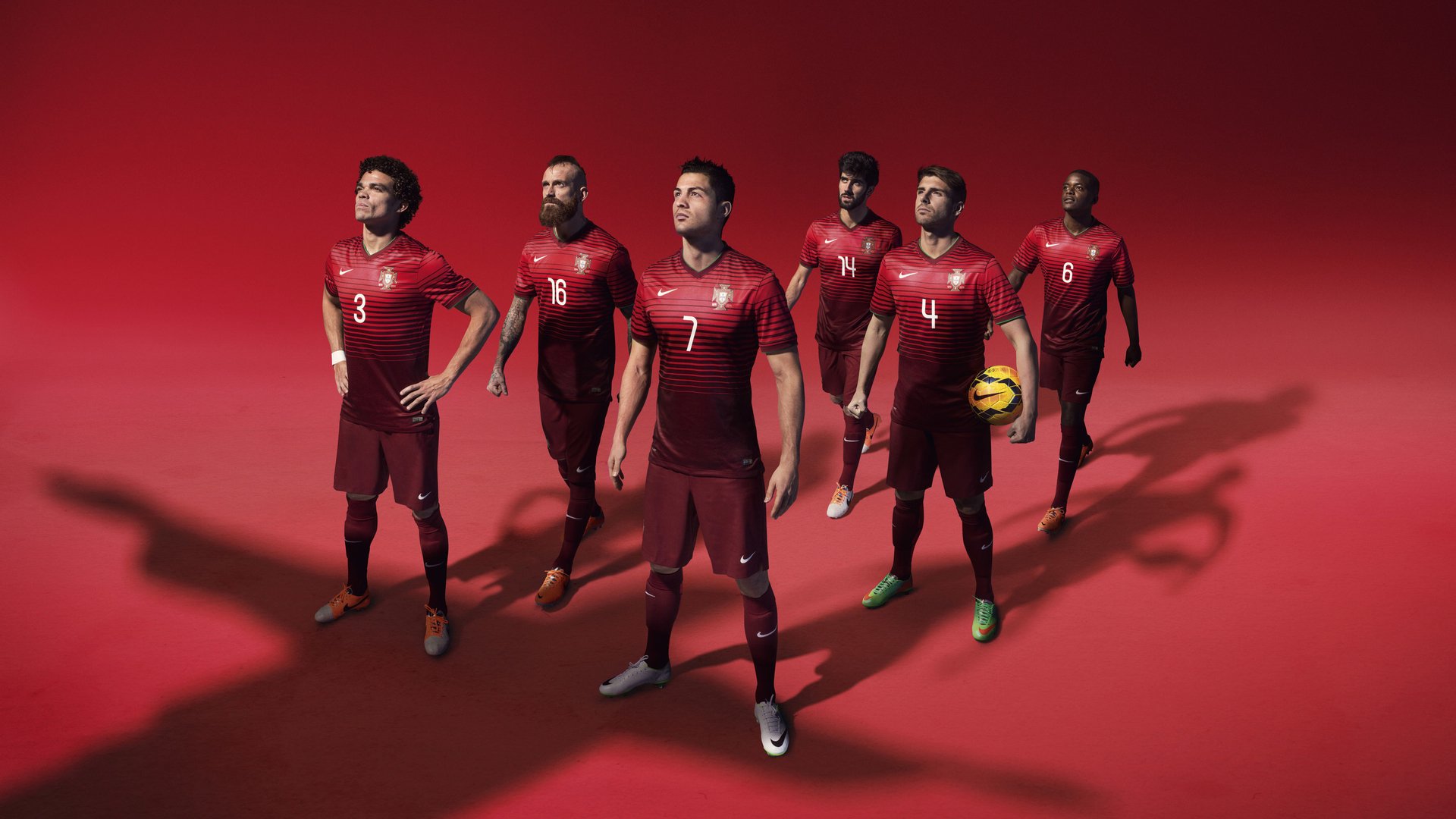 德甲精彩时刻，球迷热议战术变化，德甲官方解说